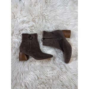 Sbicca Vintage Collection Boots Women's Size 7.5 Corduroy